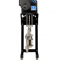 Graco E-Flo DCi 4 球電動泵、1500cc、3 HP、380-480 VAC 3 相、不銹鋼鉻下缸體、三夾卡箍、支架| YD4581